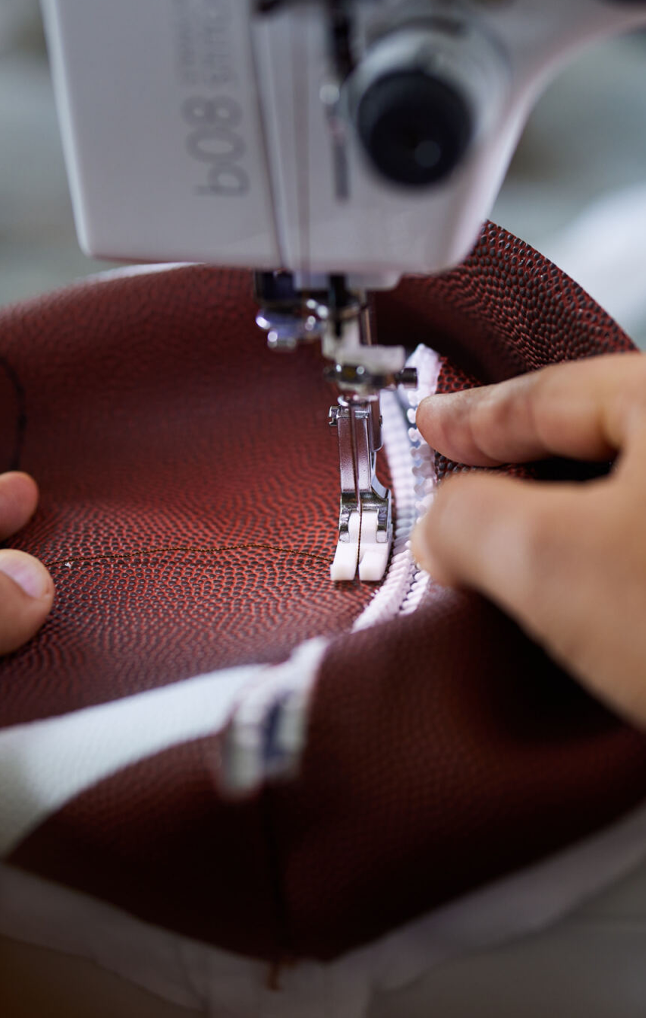 bernette b08 – STRAIGHT STITCH Semi-Industrial Heavy Duty Sewing Machine