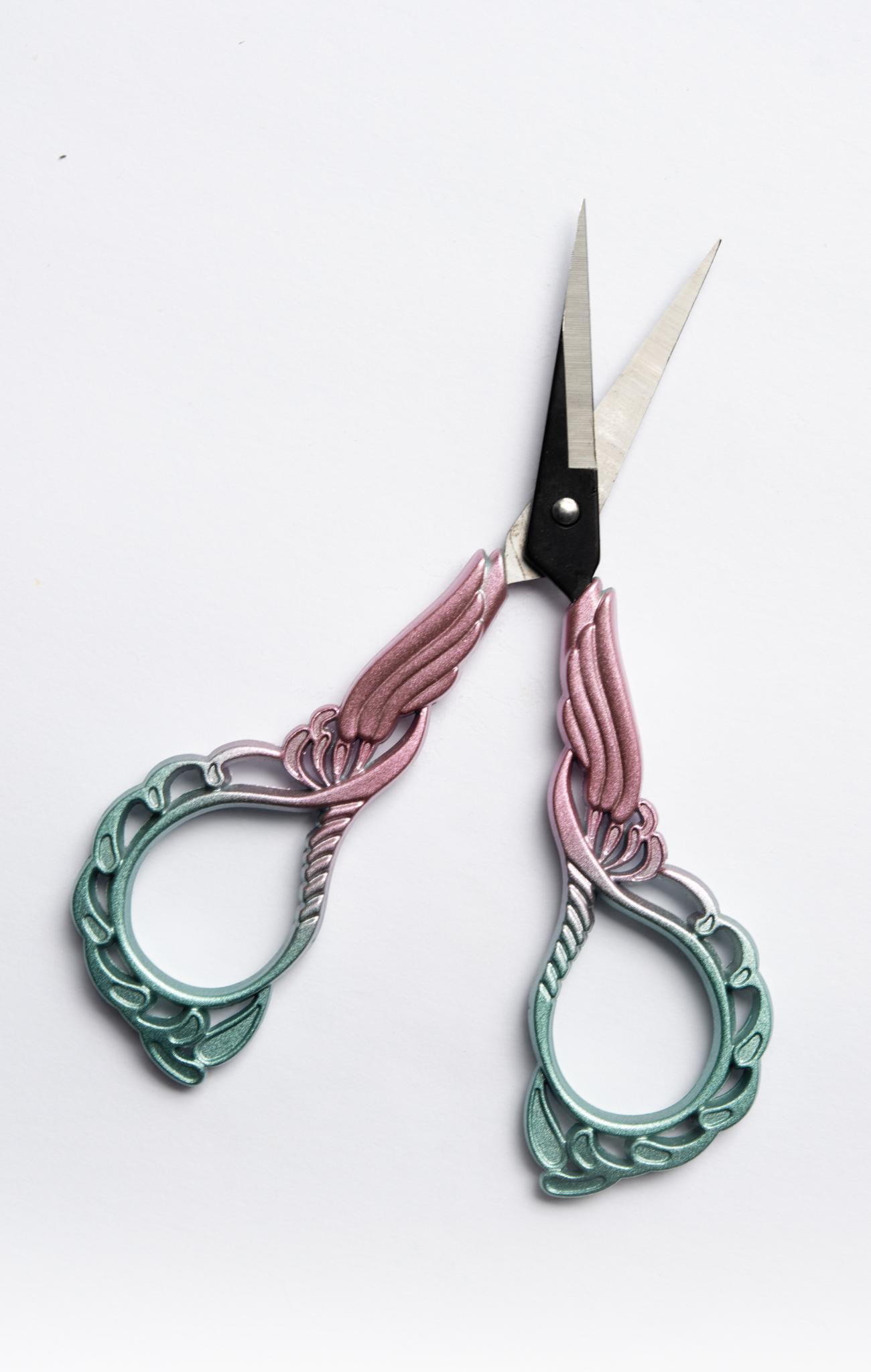 Pastel Ombre Embroidery Scissors