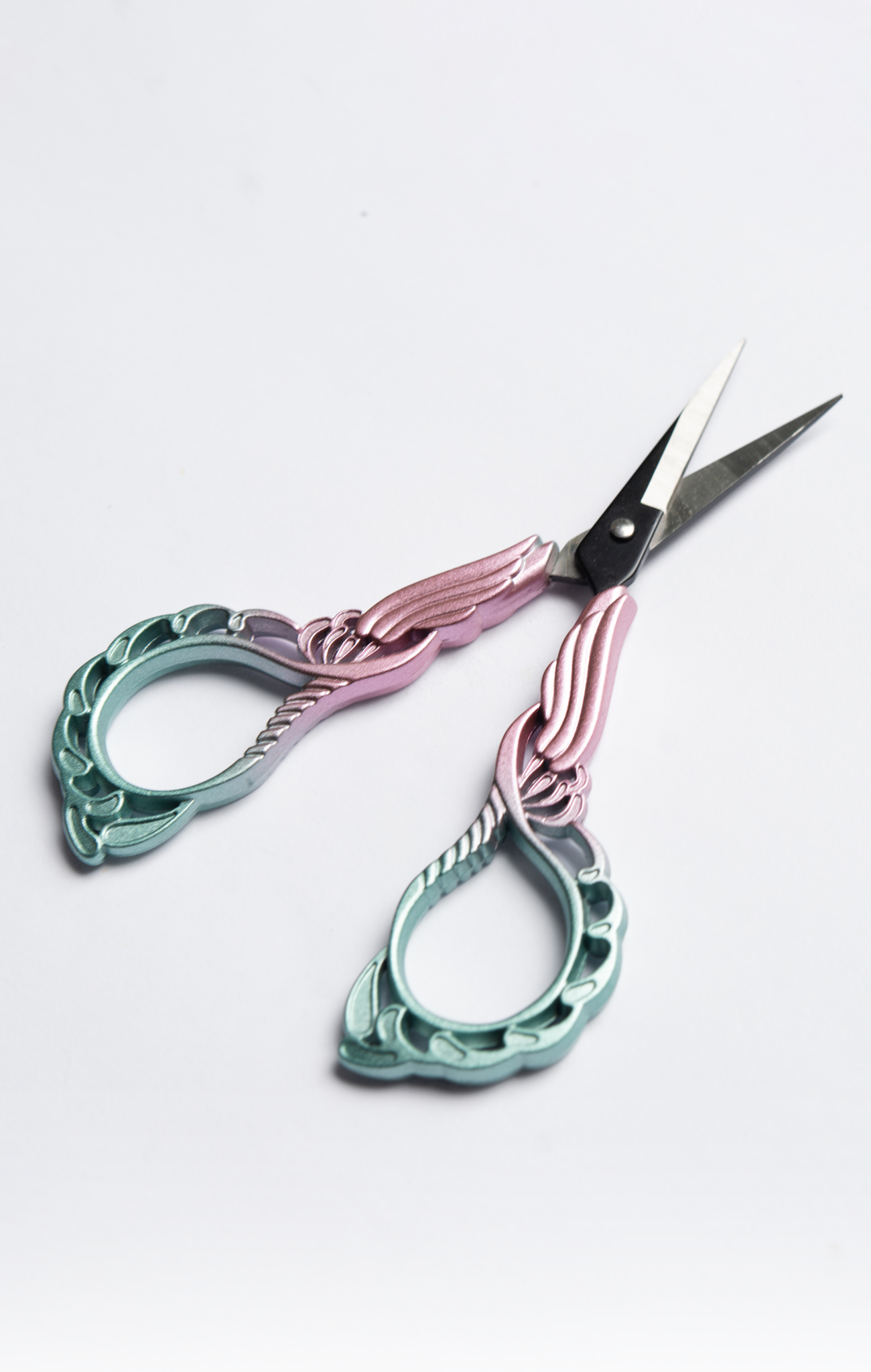 Pastel Ombre Embroidery Scissors